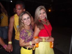Oktober 10 Anos